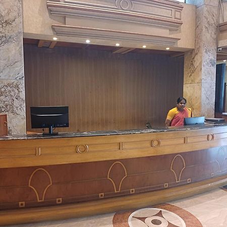 Hotel Benzz Park Chennai Ngoại thất bức ảnh