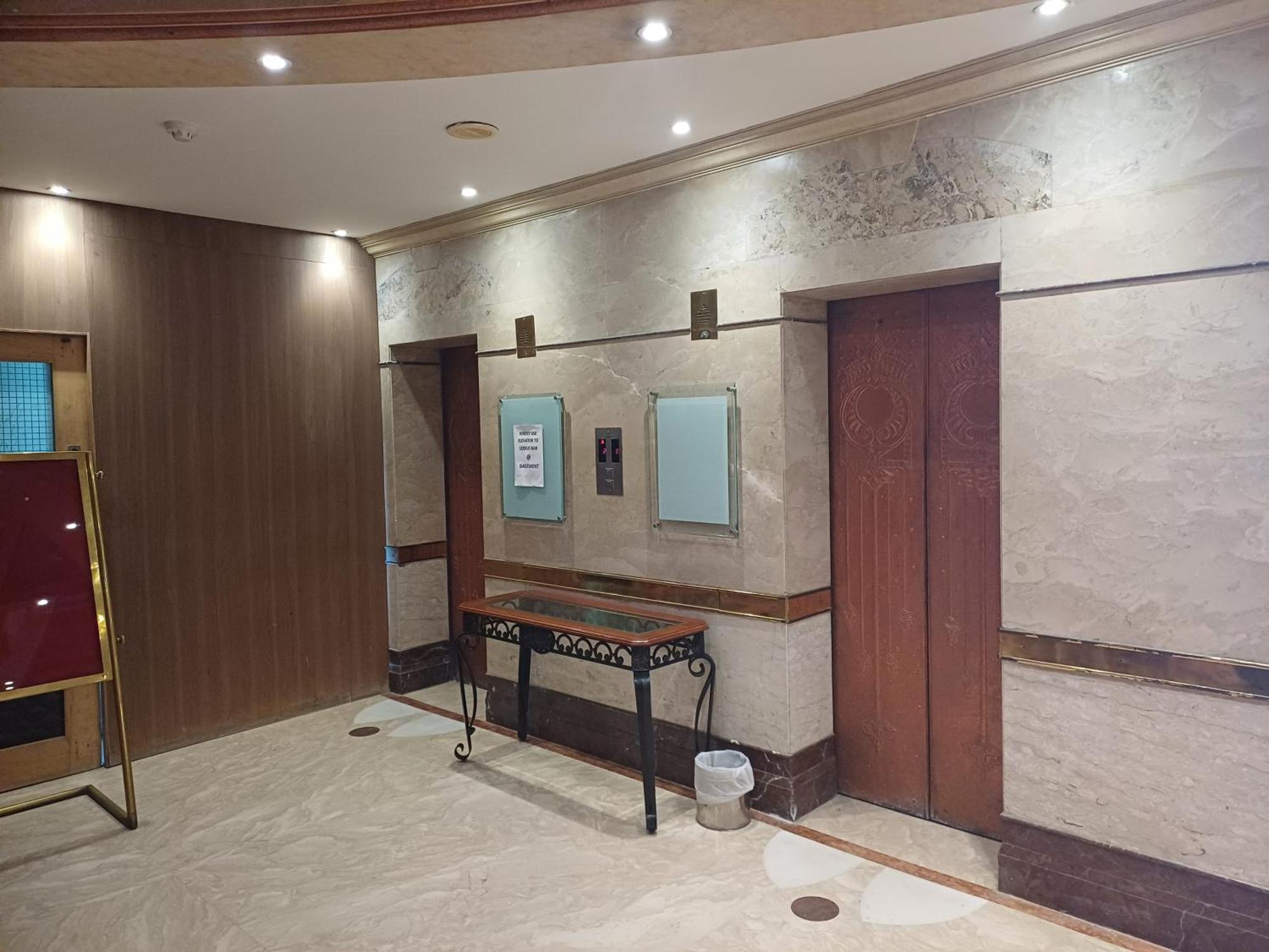 Hotel Benzz Park Chennai Ngoại thất bức ảnh