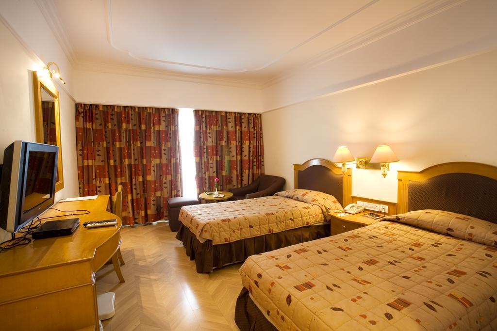 Hotel Benzz Park Chennai Ngoại thất bức ảnh