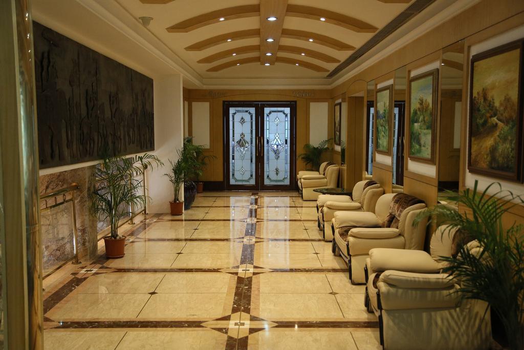 Hotel Benzz Park Chennai Ngoại thất bức ảnh