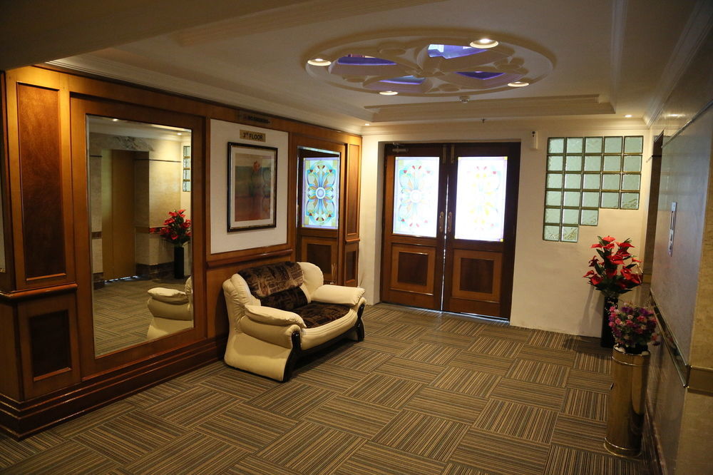 Hotel Benzz Park Chennai Ngoại thất bức ảnh