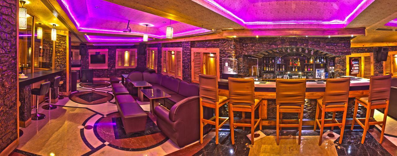 Hotel Benzz Park Chennai Ngoại thất bức ảnh