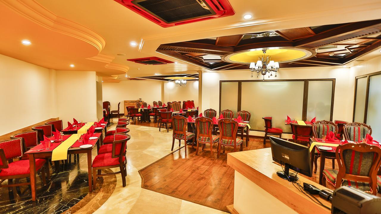 Hotel Benzz Park Chennai Ngoại thất bức ảnh