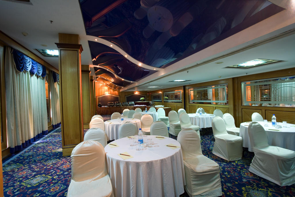 Hotel Benzz Park Chennai Ngoại thất bức ảnh