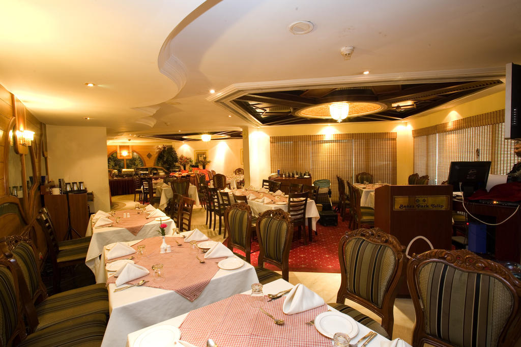 Hotel Benzz Park Chennai Ngoại thất bức ảnh